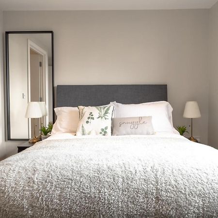 Belfast Quarters: 10Th Floor Gem Apartment Luaran gambar